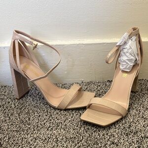 Dream Pairs Nude Block Heel Sandals